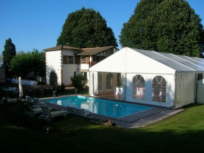 10 m accolé à la piscine