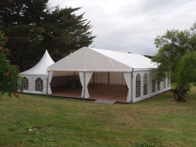 Chapiteau 10x15m accolé avec tente garden 5x5m